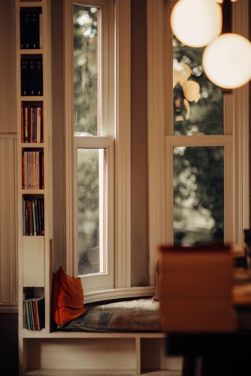 Simple Tips to Create a Cozy Reading Nook at Home